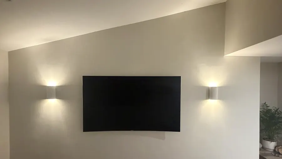 Feature wall lighting by Cann's Electrical, Cardiff